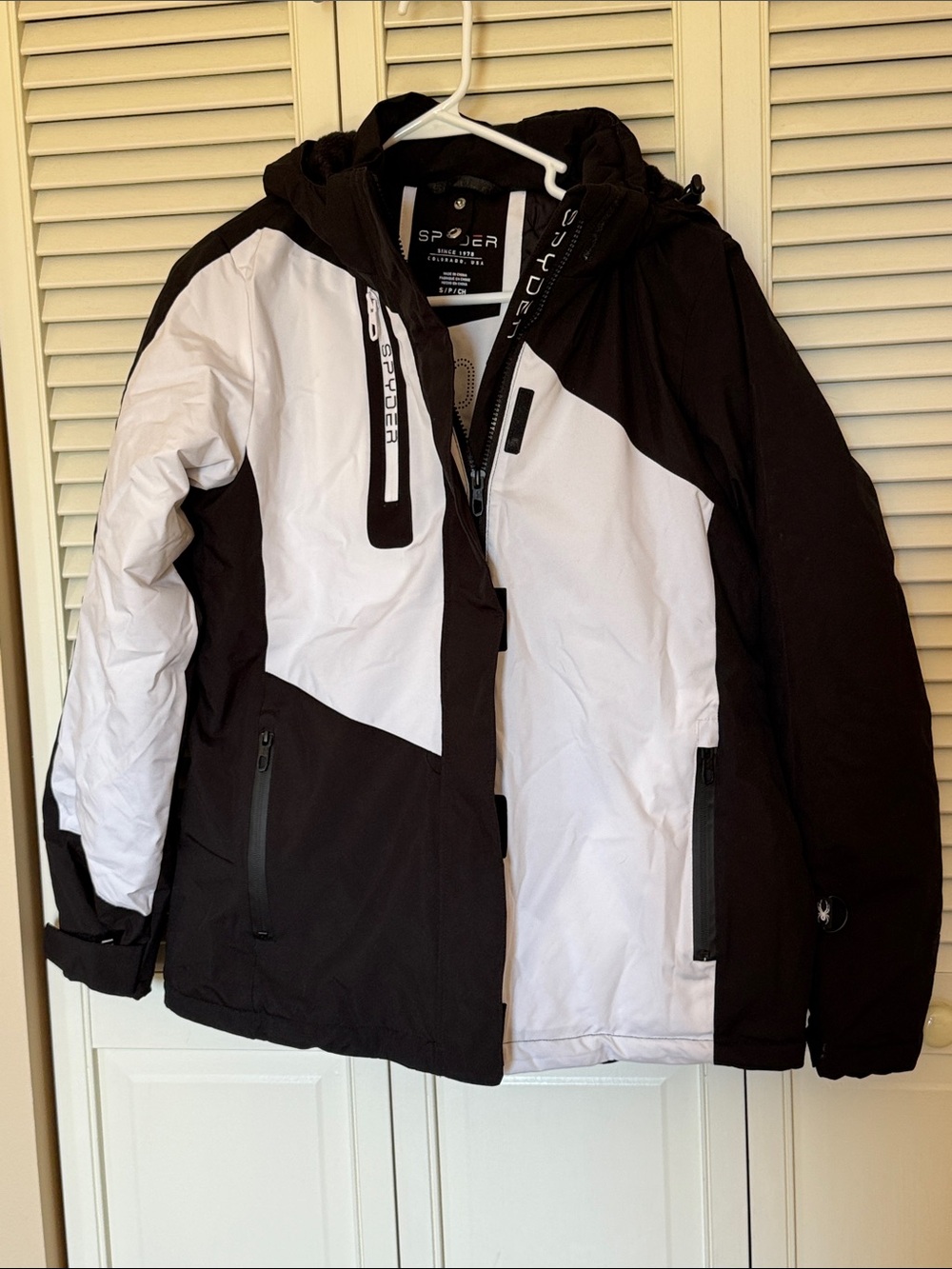 Spyder Black and White Colorblock Hooded Ski Jacket